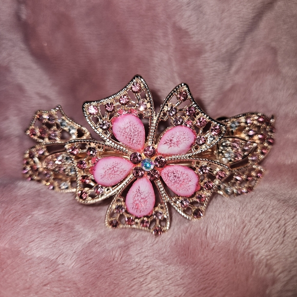 NWT Hair Clip Assessory (Pink & Gold) - Picture 8 of 8